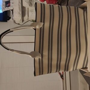 The Lightweight Tote polar stripe